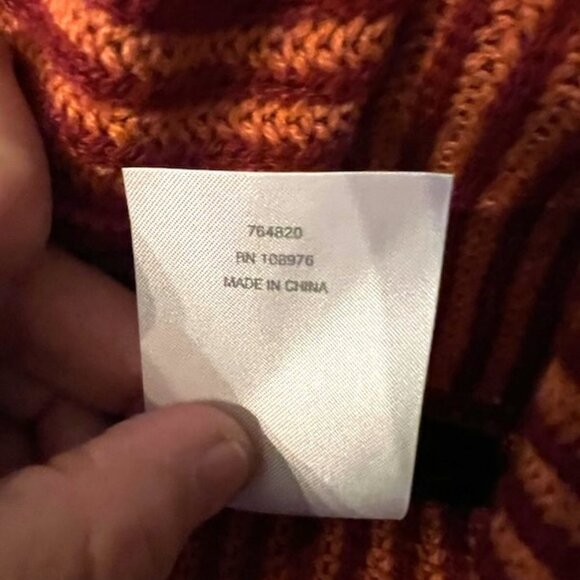 **NOT FOR SALE NWOT GORGEOUS PONCHO NOT FOR SALE** - Picture 7 of 7